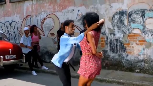 Despacito (salsa Version)