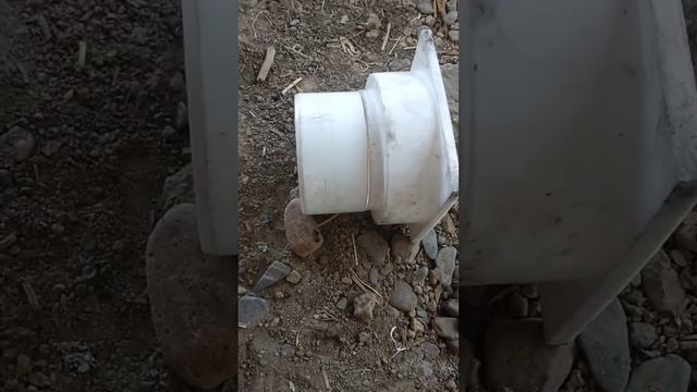 СЛИВ. Установка сливной трубы под пол. Когда уровень сливного выше пола смотреть онлайн