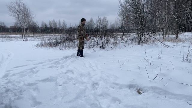 Первая стрельба из самодельного лука смотреть онлайн