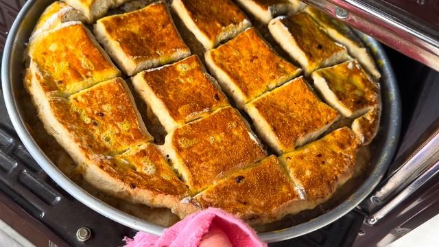 Fırında Soğanlı Etli Kömbe / Yöresel Yemekler / Köy Hayatı смотреть онлайн