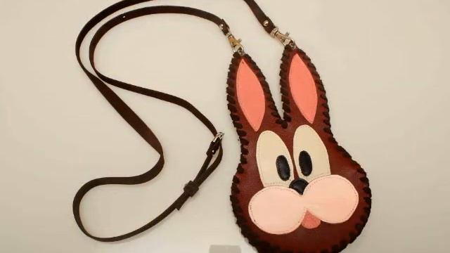 Самостоятельно работаем с кожей.wmv смотреть онлайн