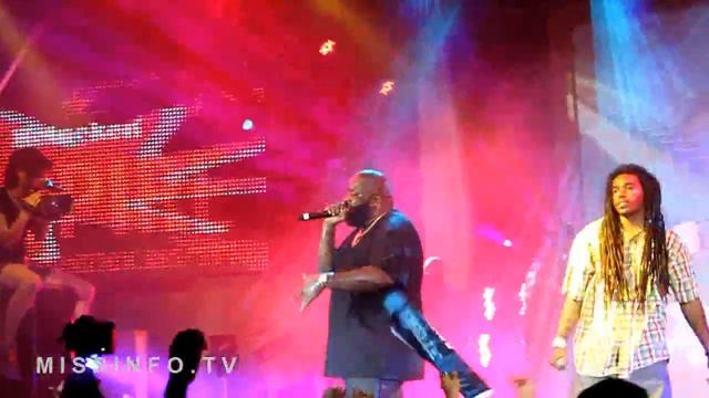 Rick Ross "Aston Martin Music" смотреть онлайн