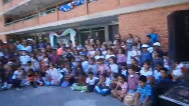 ALEXIS EN LA ESCUELA VIRGINIA RUIZ смотреть онлайн