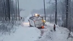 Пробивка зимник Мирный Усть-Кут Якутия