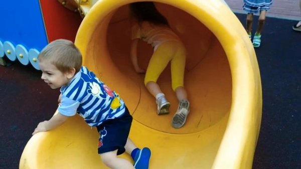 София в парке развлечений! Sofia in the amusement Park