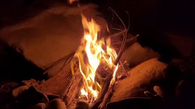 Костёр у моря смотреть онлайн