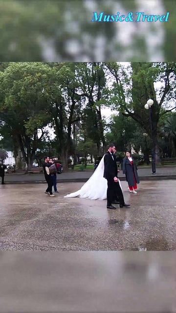 Не повезло невесте с погодой 🤔 #абхазия #сухум #невеста #свадьба #фотосессия смотреть онлайн