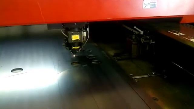 Amada Laser LC1212 Shutter Table Shutter Table смотреть онлайн