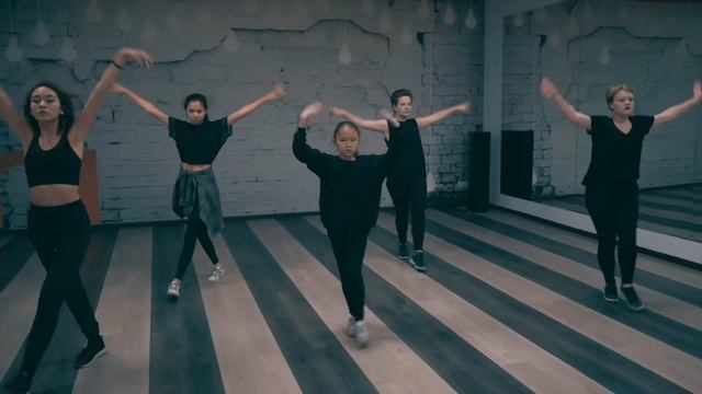 ТЦ Unidance, Нуржан Тлеулин, Waacking смотреть онлайн