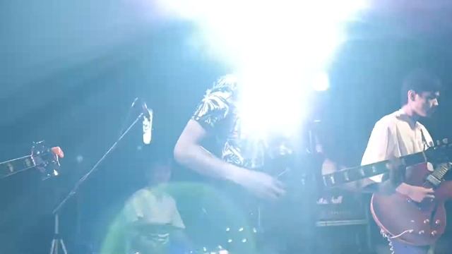 Jou Barakati - My Uniform And Super Close Buddy ( live session ) смотреть онлайн