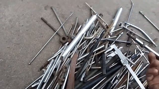 Пересилаю прутки 5,6,8,10,11,12,14мм покритие хром, никель. смотреть онлайн