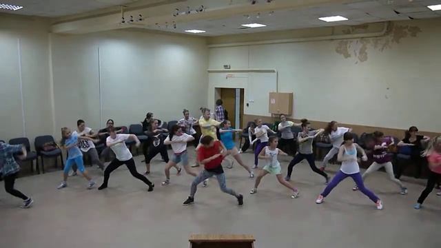 warm-up dancehall все стараются смотреть онлайн