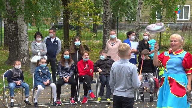 «Соберем ребенка в школу». В Лесном благоворители помогли детям приобрести все необходимое к школе смотреть онлайн