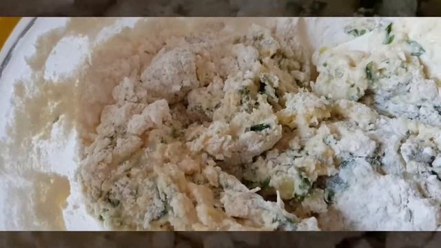 ПОГАЧА СО СИРЕЊЕ И МАГДОНОС