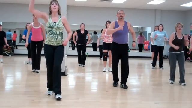 Basic Salsa Steps: 12 Variations смотреть онлайн