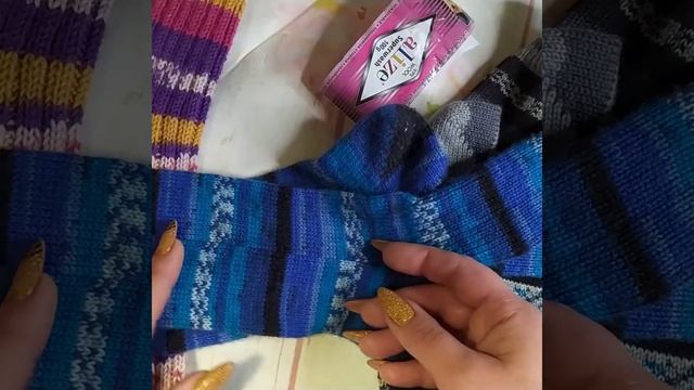 детская двойная шапка с ангоры, носки с Alize Superwash 2пары на машинке и 1 пара на спицах смотреть онлайн