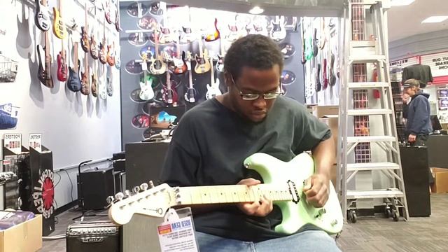 Playing a used Charvel San Dimas style 1 HH at Guitar Center in Las Vegas, NV (Part 1) смотреть онлайн