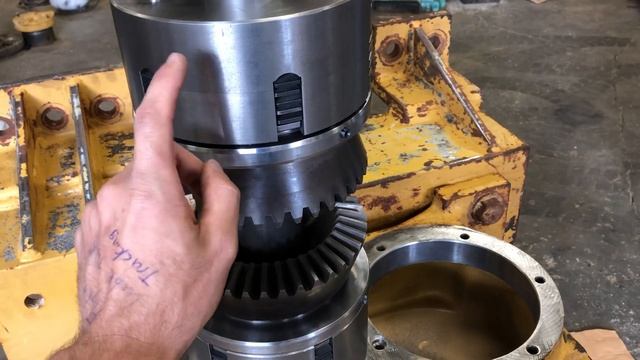 CAT PA56 winch clutch installation смотреть онлайн