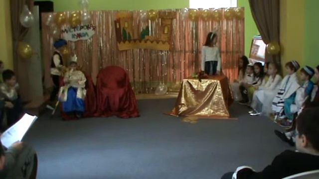 Спектакль "Пуримшпиль" в школе "Перлина" смотреть онлайн