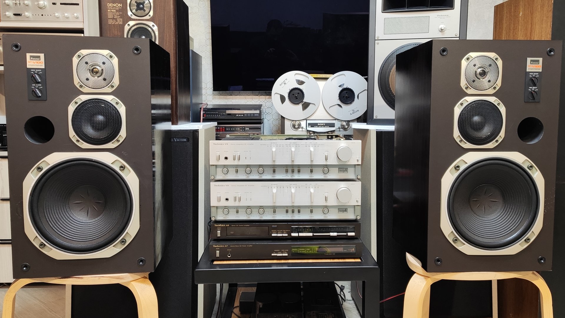 Technics V9 / Sansui V100