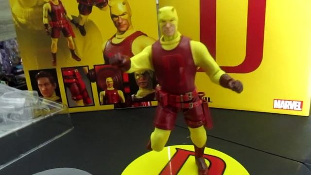 Mezco One:12 Collective Daredevil Variant Toy Review смотреть онлайн
