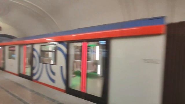 Москва 2020 На Замоскворецкой линии. смотреть онлайн