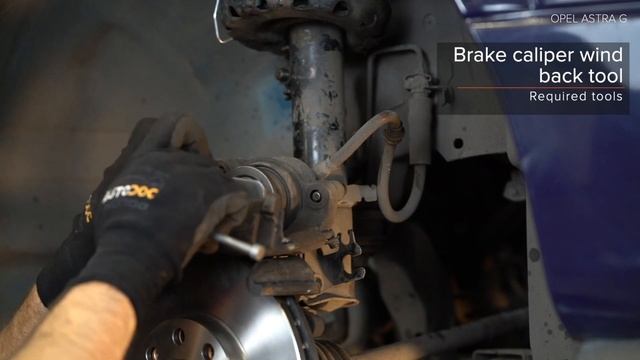 Hvordan bytte foran bremseskiver der på OPEL ASTRA-G CC 1 (F48_,F08_) [BRUKSANVISNING AUTODOC] смотреть онлайн
