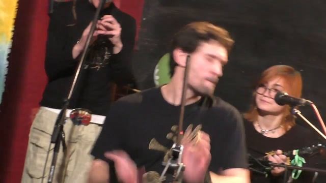 Глупый Белый (27.12.2015) смотреть онлайн