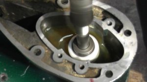 Редуктор ветерок 8 смазка верхнего подшипника часть1