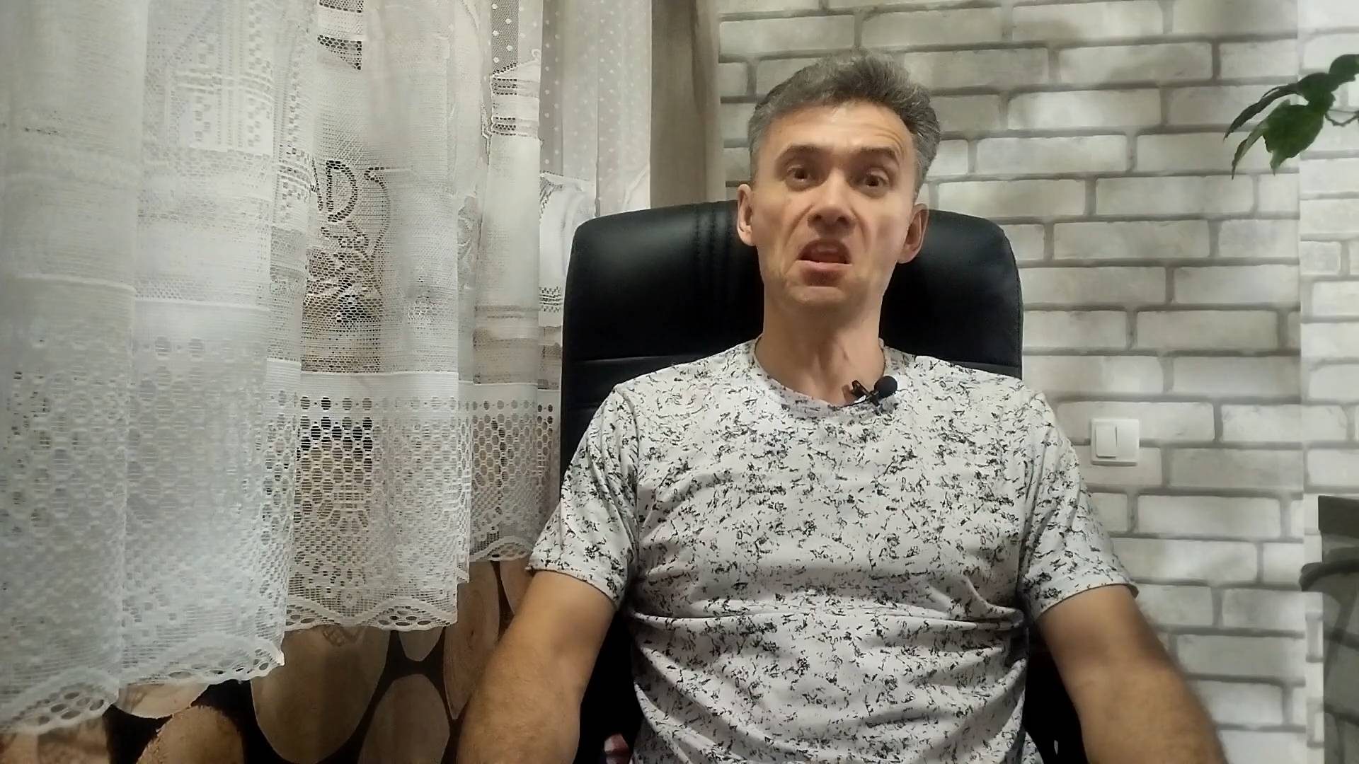 Всех женщин - с женским днём - 9! #читаювамстихи смотреть онлайн