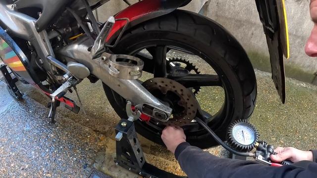 Restoration of an abandoned Aprilia RS125 barn find forgotten since 2011 смотреть онлайн