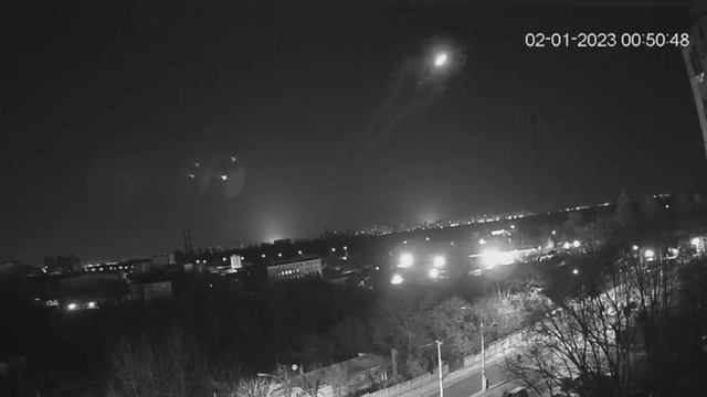 Работа украинской ПВО по дронам-камикадзе «Герань-2» над Киевом, 01.2023 смотреть онлайн