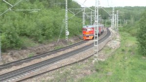 Электропоезд ЭР9П-190 на Транссибе летом | Железная дорога в Сибири