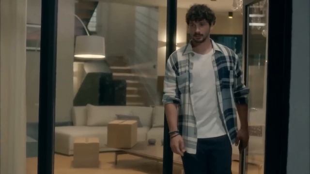 Havada Aşk Kokusu Var - Menajerimi Ara 1. Bölüm смотреть онлайн