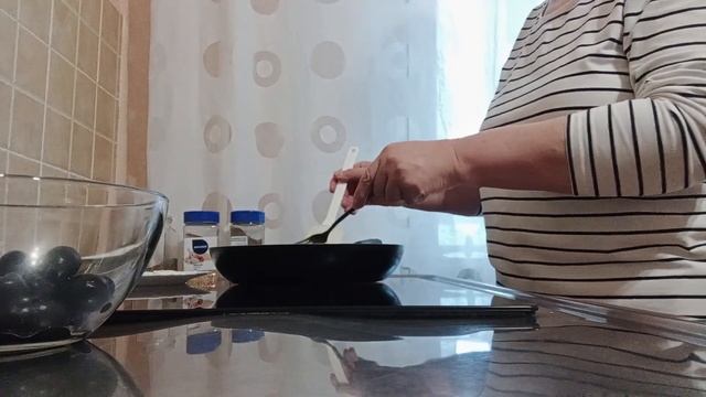 тапенада и жареный сыр что я ем | ужин