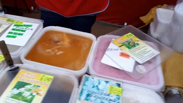 Клин ярмарка на Советской площади. Очень вкусный Башкирский мёд! смотреть онлайн