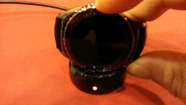 How to charge my Samsung Gear S2 ? смотреть онлайн