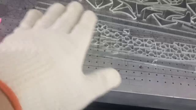 Пикосекундный станок для резки стекла — XTLASER-Видео 6 смотреть онлайн