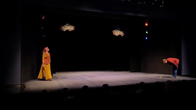 Спектакль "За двумя...". Сценическая редакция пьесы М.Старицкого(перевод А.Островского) смотреть онлайн