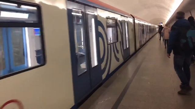Подборка жизни Московского метрополитена!/необычная перегонка Номерного смотреть онлайн