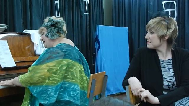 Веселый спектакль