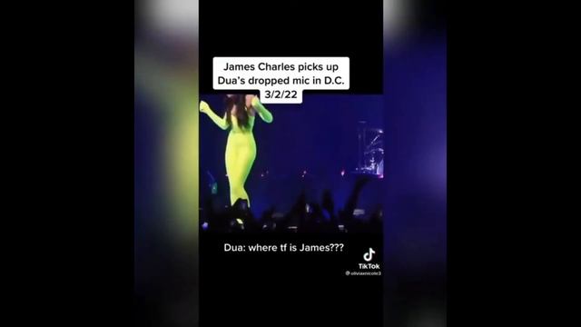 James Charles picked up Dua Lipa’s mic during the D.C. concert 20220302 смотреть онлайн