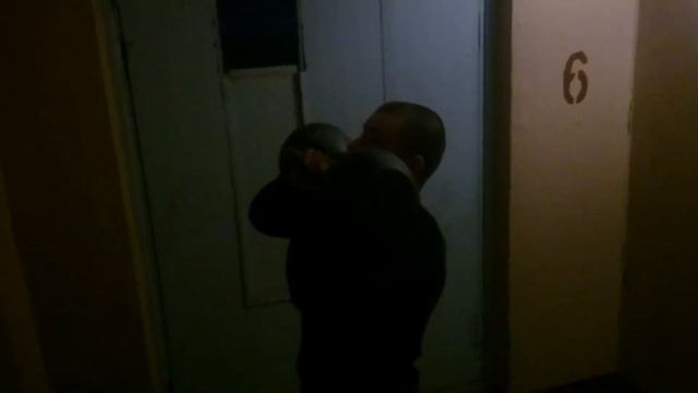 Виктор Блуд и Слабачи Старой Школы - Двуручный Турецкий Неподъем 3 смотреть онлайн