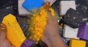 Асмр мел цветной)