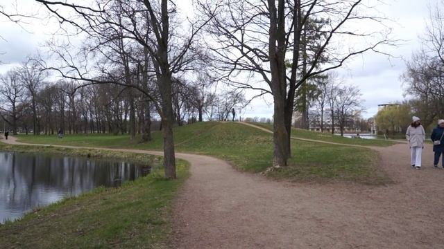 Прогулка по весеннему Петергофу смотреть онлайн