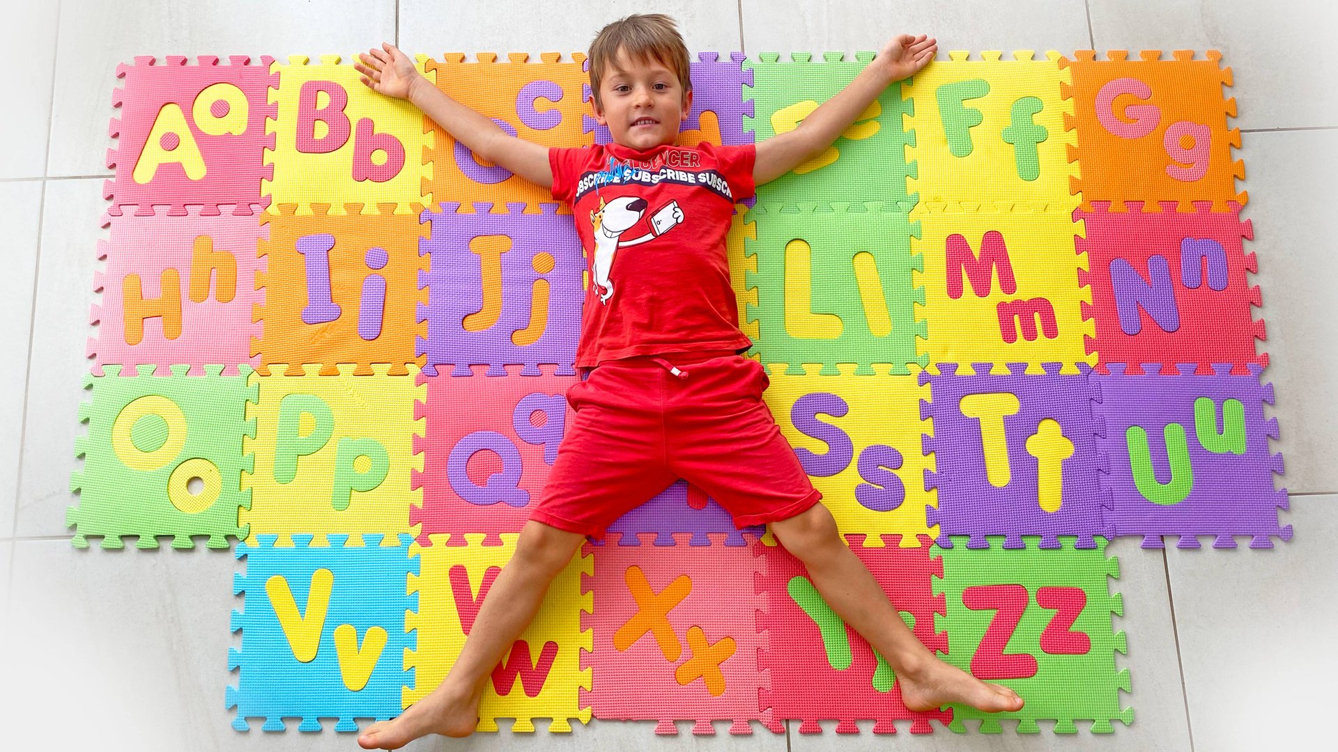 Английский алфавит с фруктами | Песня про алфавит для малышей смотреть онлайн