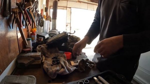 Замена прокладки клапанной крышки/ прокладки впускного коллектора Skoda Octavia a5 1.6 BSF