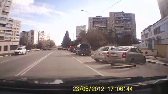 НАДОЕЛА СТАРАЯ МАШИНА смотреть онлайн
