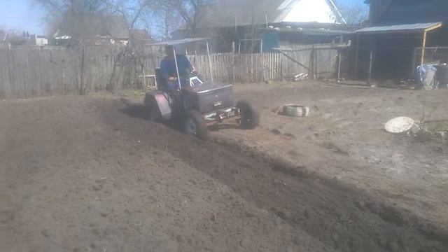 первая пахота минитрактором смотреть онлайн