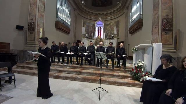 Sop. Lucia Son "O Salutaris Hostia" смотреть онлайн